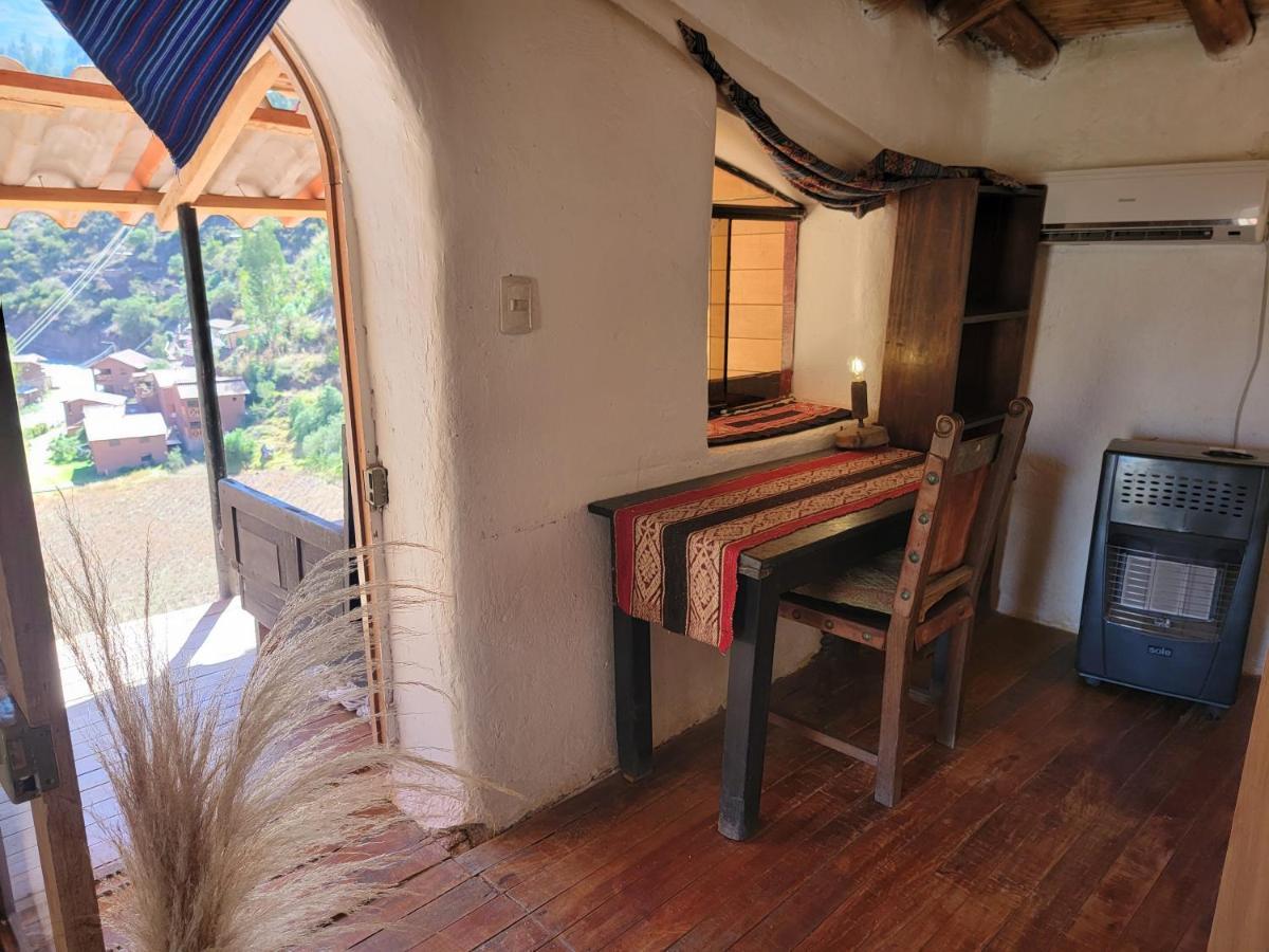 Wolf Totem Steam Punk Guesthouse Pisac Buitenkant foto