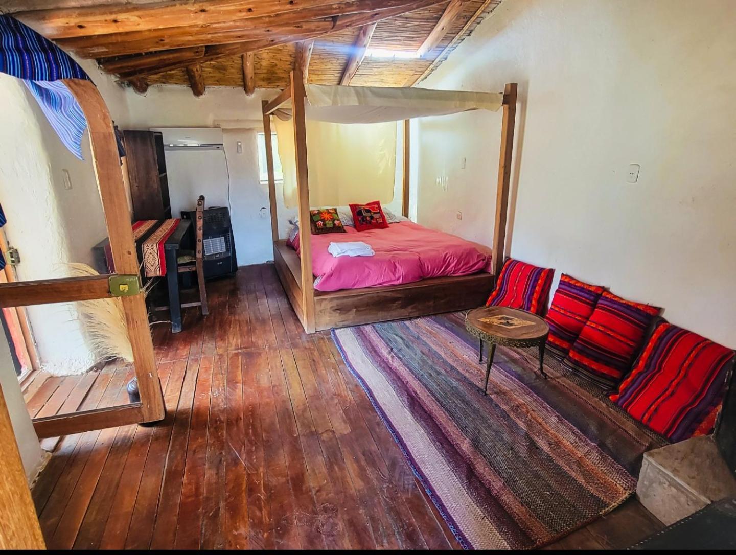 Wolf Totem Steam Punk Guesthouse Pisac Kamer foto